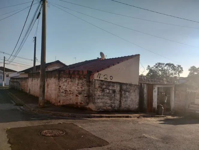 Casa a venda em pedregulho sp