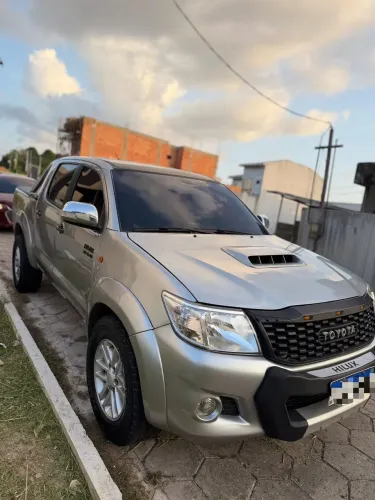 Toyota Hilux CD D4-d 4X4 3.0 TDI Dies. Mec. 2013