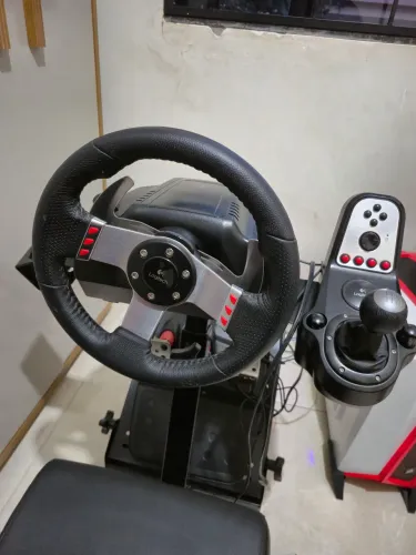 Cockpit Logitech G27
