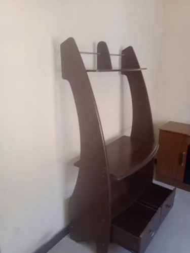Estante rack com gavetas