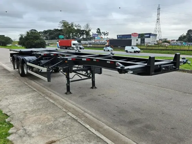 Carreta Porta Container Ibiporã Ano 2026 0km Pronta entrega 12 locks c/ plataforma s/pneu