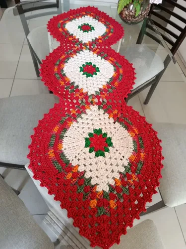 Trilho de mesa de crochê