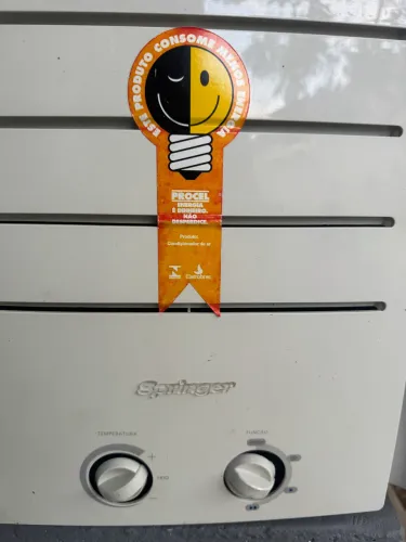 Ar Condicionado Springer 7.500 BTU. Funcionando perfeitamente.