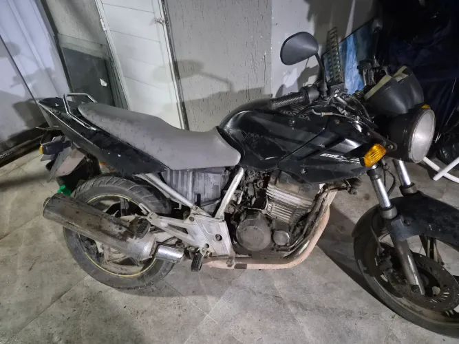 Cbx Twister 2008