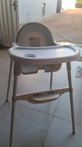 VENDO CADEIRA ALIMENTAÇÃO