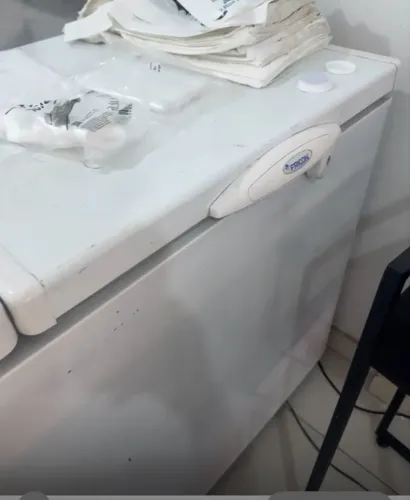 5 freezer 513 litros semi novo
