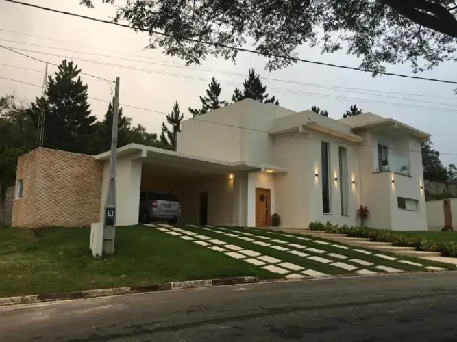 Casa de condomínio em São Roque