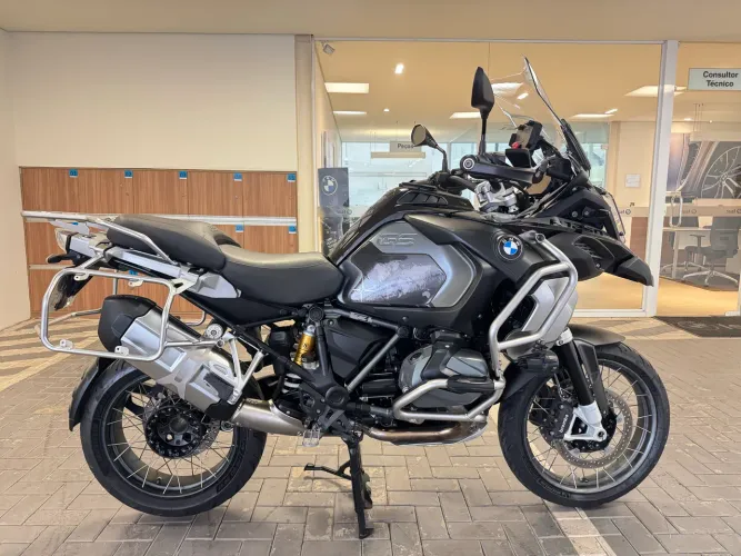 GS 1250 2024/2024 TRIPLE BLACK PREMIUM.