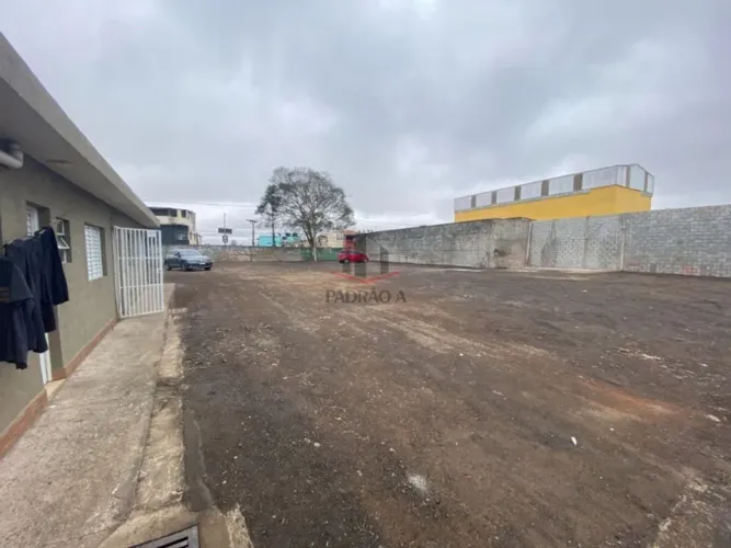 Terreno para venda no Jardim Paraguaçu, 150 m2 de area construída, 1430 m2 de terreno com 
