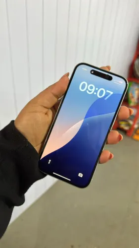 iPhone 15