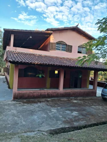 Vendo troco ou alugo sitio em Betim.