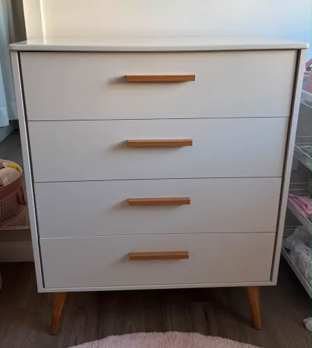 Cômoda de MDF