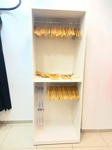 Armário estilo closet ou loja