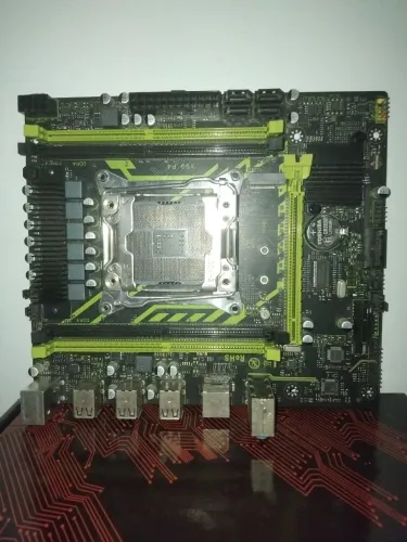Placa mãe x99.  Ela liga mas não dá vídeo! (não acompanha processador)