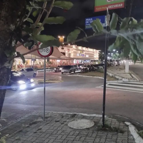 Avenida Praia de Ponta Negra, rua do polo gastronômico vende Imóvel + Restaurante, Bar e 6