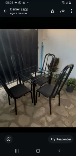 mesa e cadeiras 