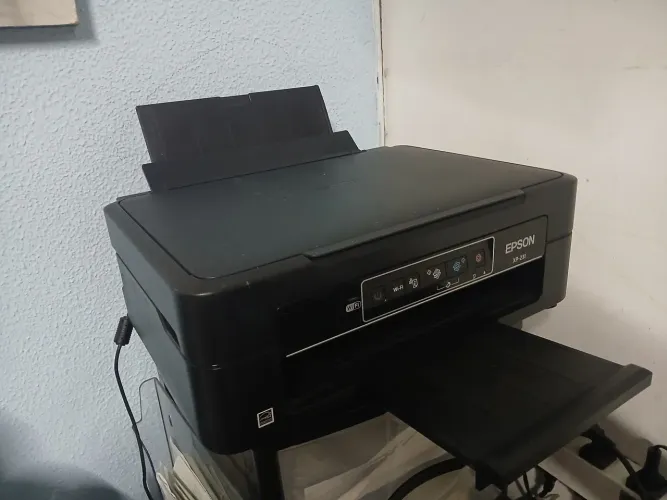 Impressora laser epson XP 231 com falha de impressão