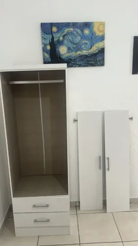 Guarda roupa solteiro 