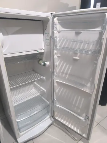 Vendo geladeira Consul