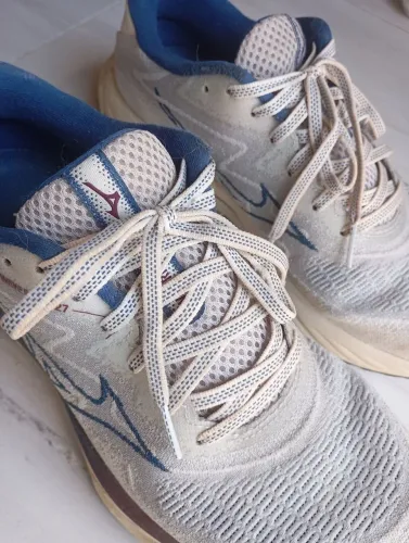 Tênis Mizuno Wave Rider 39