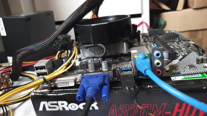 Kit Ryzen 7 2700 8GB ram
