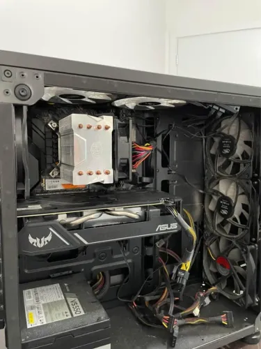 PC Gamer i5 9600K - GTX 1660 Super 6GB - 16 RAM - SSD NVMe 1TB