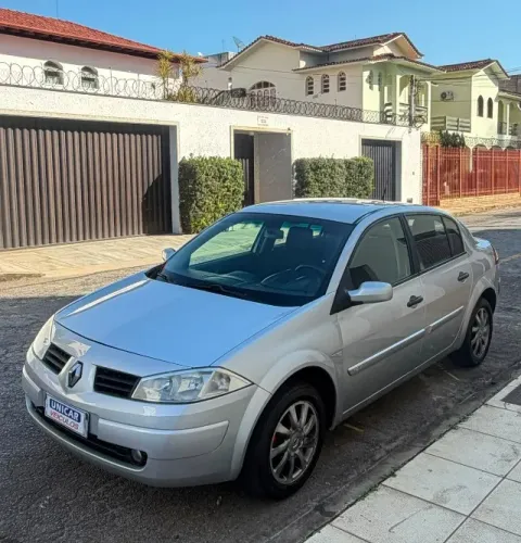 Renault Megane Sedan Expression Hi-flex 1.6 16V 2011