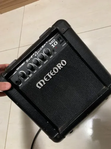 Amplificador Meteoro MG10 Super Guitar com Distorção