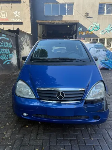 Sucata Mercedes classe a 190 2002 manual retirada de peças 