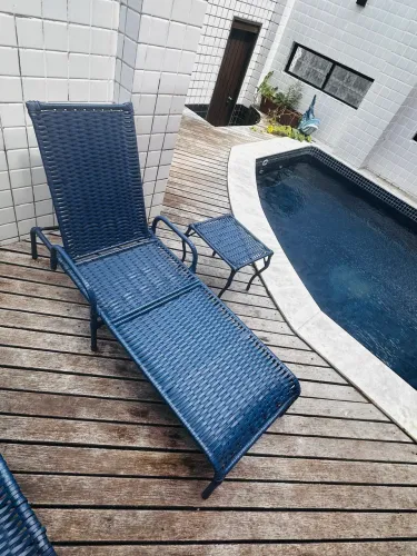 Espreguiçadeira de piscina 