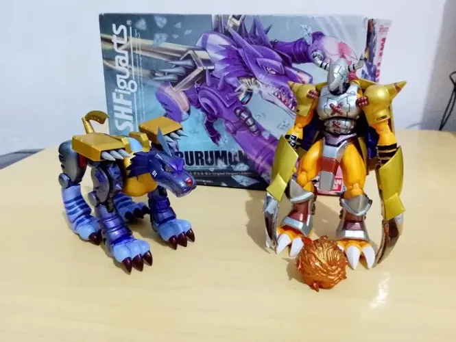 2 Digimon - Wargreymon e Metal Garurumon - Bandai