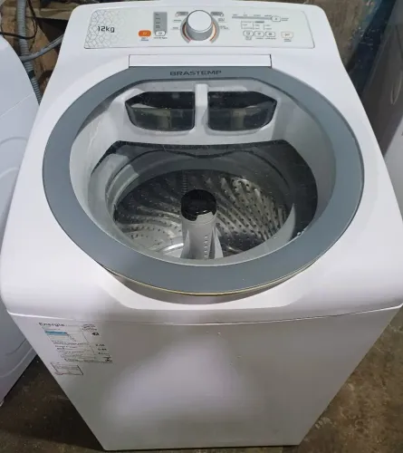Máquina de lavar roupas Brastemp 12kg