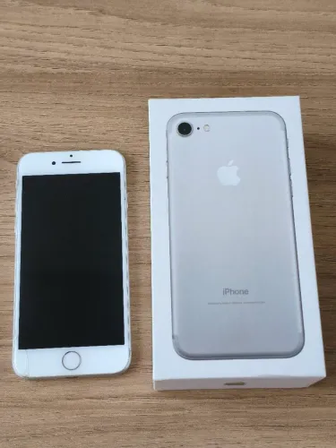 iPhone 7 - Funcionando - Com Caixa Original