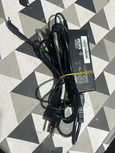 Fonte original pra Notebook Samsung 19v 4.74a ponta fina