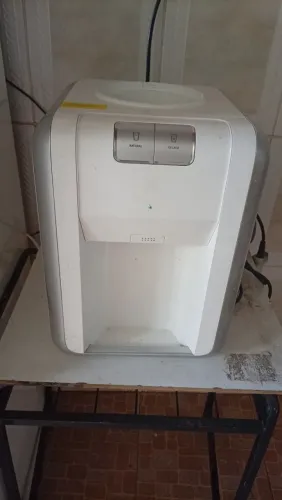 Purificador de água Electrolux de galão