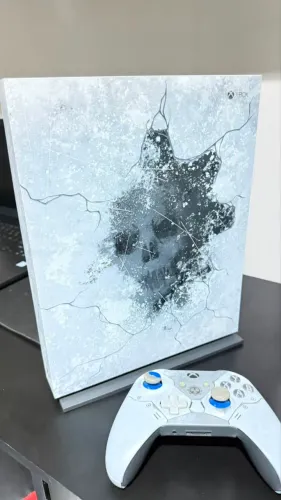 XBOX ONE X versão GEARS