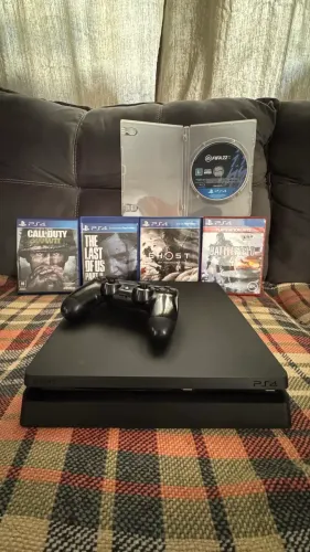 PS4 Slim 500GB + Controle + 5 Jogos | Muito Conservado