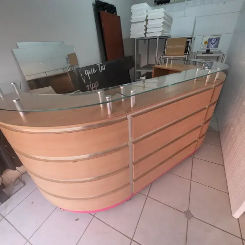 Balcão 3D Curvo p/ Clínicas ou Comércio