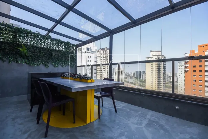 Cobertura duplex com piscina privativa | prédio moderno e totalmente mobiliada no alto do 
