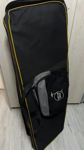 Bag / Case semi-rígido para Teclado / Bateria etc...