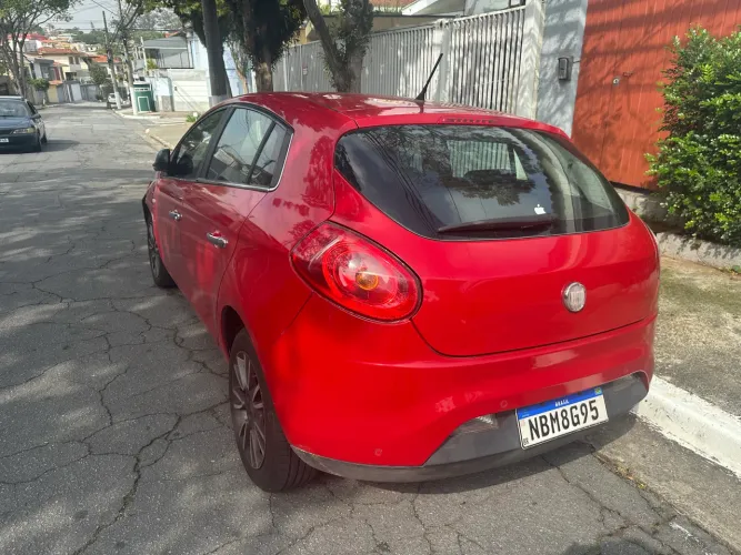 Fiat Bravo Essence Dualogic 1.8 Flex 16V 5P 2012