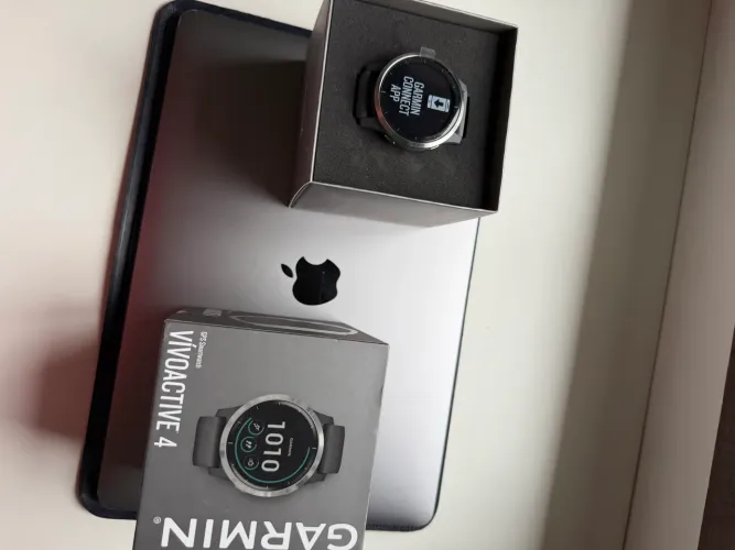 Garmin ACTIVE 4