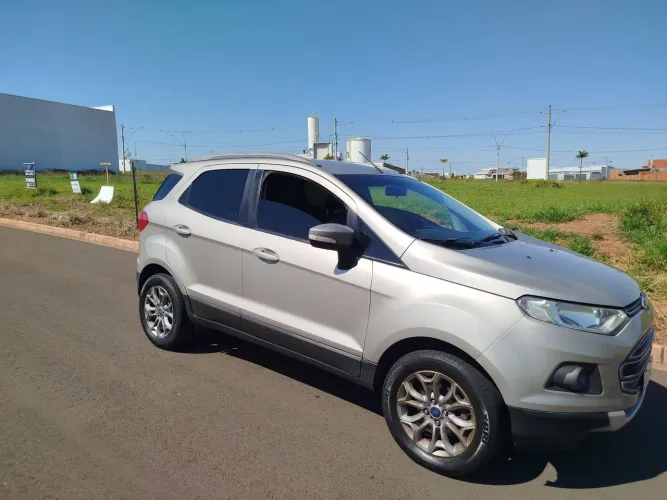 Ford Ecosport Freestyle 1.6 16V Flex 5P 2013