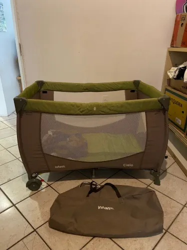Berço portátil marca infanti 