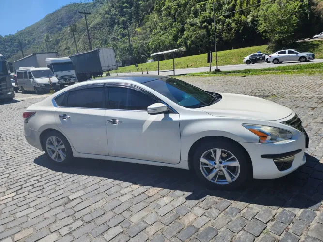 Nissan Altima SL 2.5 16V 4P Aut. 2014