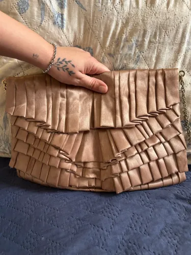 Bolsa Clutch de Festa Cetim Bronze Zara - Coleção Vintage 2010