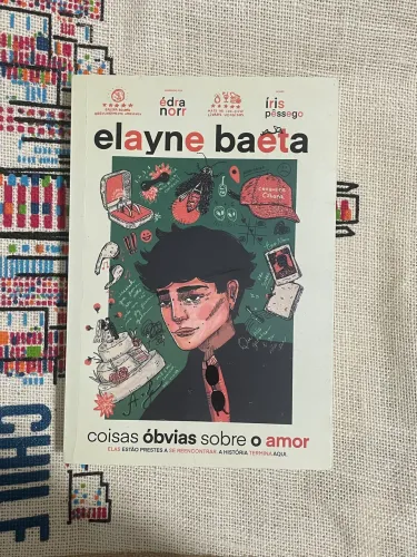 LIVRO ?COISAS OBVIAS SOBRE O AMOR? - ELAYNE BAETA