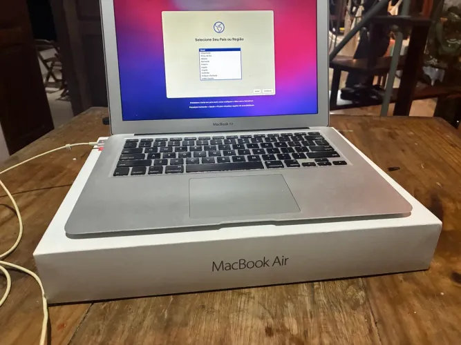 MacBook Air 13? Early 2015 - usado