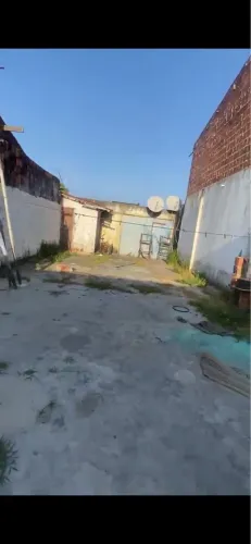 Vende-se terreno no PARACURU próximo à praia