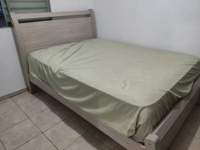 Vende-se cama